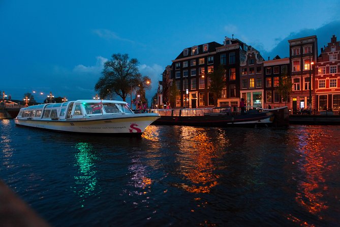 Amsterdam Evening Cocktail Cruise with snacks - Who Will Love This Tour?