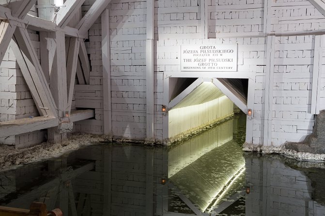 Auschwitz & Wieliczka ONE DAY Guided Tour +Private Transportation - Why Choose This Tour?