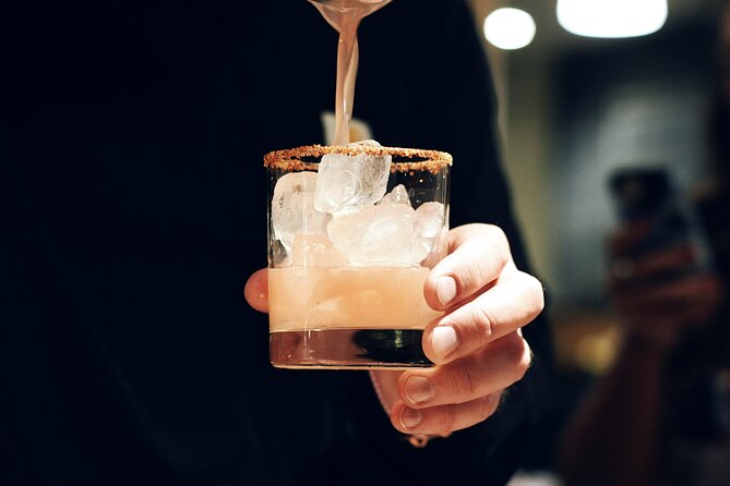 Beginner Mixology Class - The Atmosphere and Practicalities