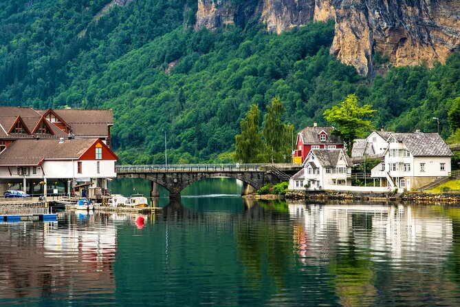 Bergen Beyond Day trip - Transportation and Group Size