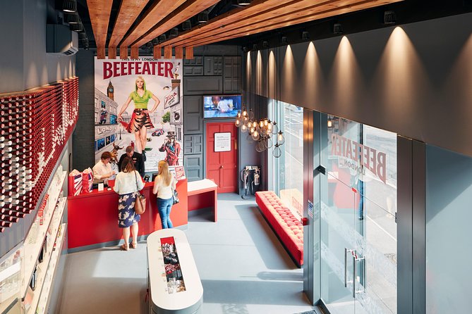 Borough Market & Beefeater Gin Distillery Tour - Detailed Breakdown of the Itinerary