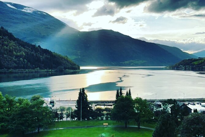 Briksdal Glacier and Loen Skylift day Excursion - Authentic Experiences and Review Insights
