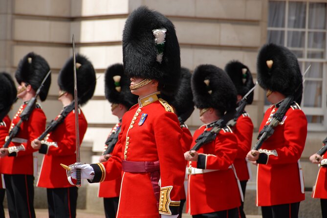 Buckingham Palace Exterior and Royal History Private Tour - A Deep Dive into the Tour Itinerary