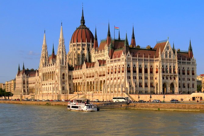 Budapest Airport Transfers: Budapest City to Budapest Airport BUD in Luxury Van - The Real Deal: Authentic Insights from Travelers