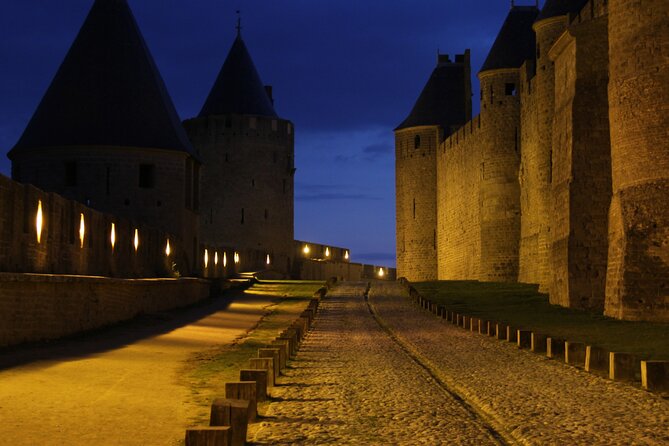 Carcassonne Scavenger Hunt and Highlights Self-Guided Tour - The Experience in Detail