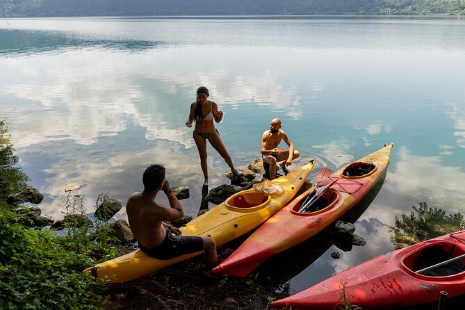 Castel Gandolfo Kayak Tour with Wine and Food Tasting - Authenticity and Guide Experience  
