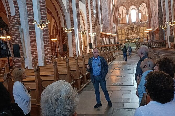 Cathedral ,Viking ships Tour, Palace and Castle (April) - Who Will Love This Tour?