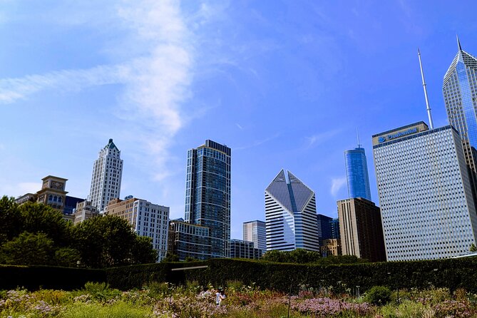 Chicago Loop and Millennium Park Scavenger Hunt Walking Tour - What Makes the Experience Stand Out?