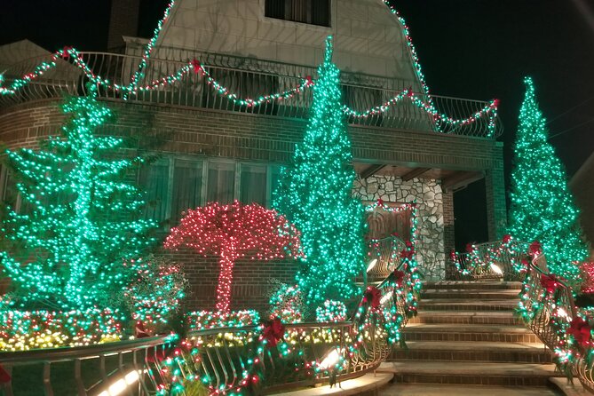 Christmas Lights Tour of Dyker Heights Brooklyn - What’s Not Included & Additional Considerations