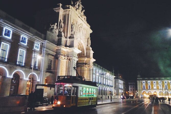 Christmas Lights Tour of Lisbon in Private Eco Tuk Tuk - What Makes This Tour Special?