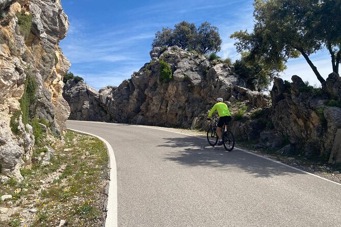 Cycling - Las Palomas Pass - Easy to Moderate Difficulty - Exploring the Towns and Villages