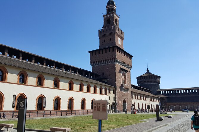 Devour Milan Street Food Tour and Sightseeing - The Itinerary: A city walk with a flavorful twist