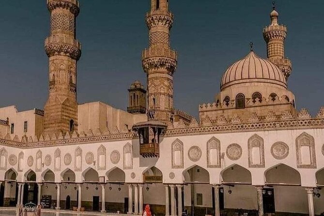 Emam ElShafei , Mosques of Ala-Elbayt and Khan Elkhalili Market - Who Should Consider This Tour?