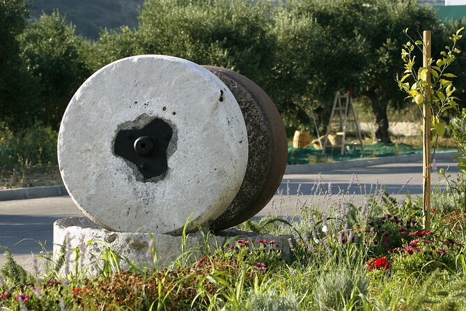 Experience of Olive Oil Tasting Crete , Visit the Knossos Palace - The Sum Up