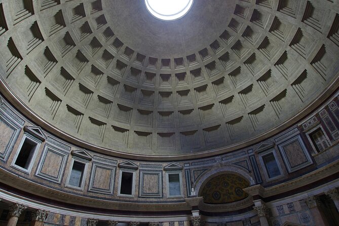 Experience: The Pantheon Audio Tour - Inside the Pantheon: A Marvel of Architecture