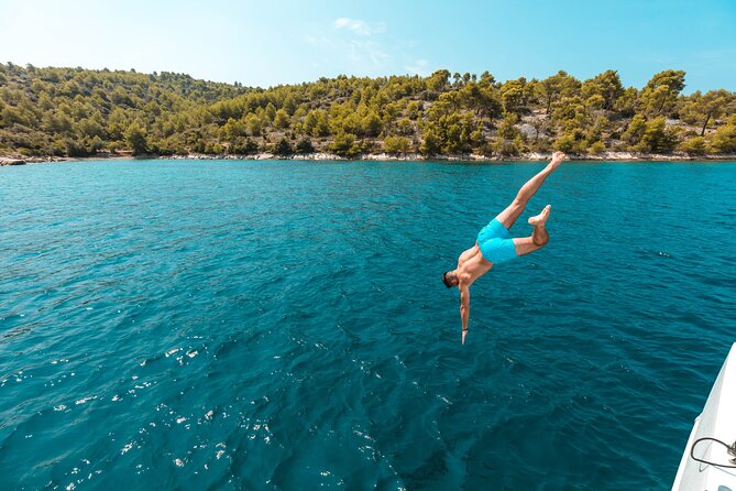 Full-Day Catamaran Cruise to Hvar & Pakleni Islands with Food and free Drinks - Practical Details & Value Analysis
