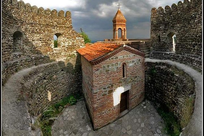Full-Day Signagi and Bodbe Tour in Kakheti from Tbilisi - Bodbe Monastery of Saint Nino: A Sacred Gateway