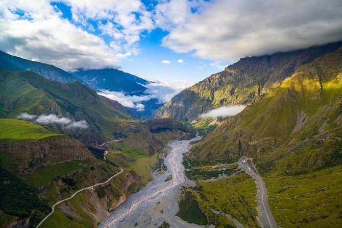 Full Day Tour in Kazbegi Ananuri Gudauri Gergeti - Authentic Experiences We Noticed from Reviews