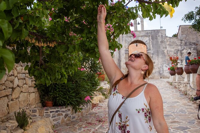 Gastronomy tour and wine tasting in traditional villages - Why This Tour Offers Real Value
