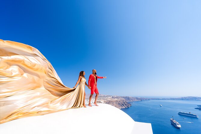 GROUP FLYING DRESS PHOTOSHOOT in Santorini - In-Depth: What Makes This Photoshoot Stand Out?