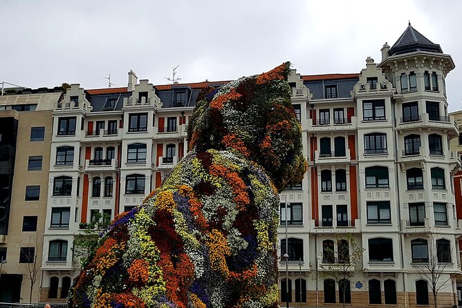 Guided tour of the Guggenheim Museum Bilbao in Spanish - Practical Details and Considerations