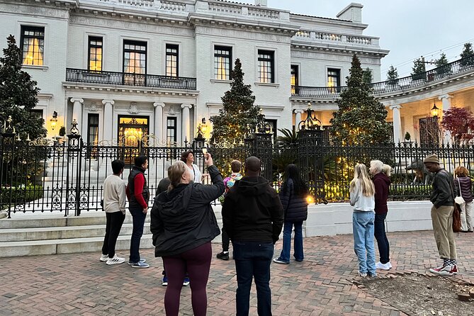 Helen Ghosts of Christmas Past Tour - Is It Worth the Price?