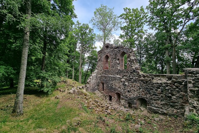 Hiking in Sigulda - the Switzerland of Latvia - What Makes This Tour Stand Out?
