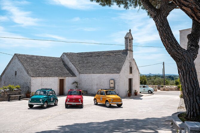 In Valle d'Itria on a vintage Fiat 500. Photo Quest Tour - San Michele in Frangesto