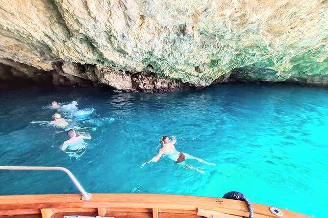 Island of Capri Private Cruise - The Experiences Highlights and Drawbacks