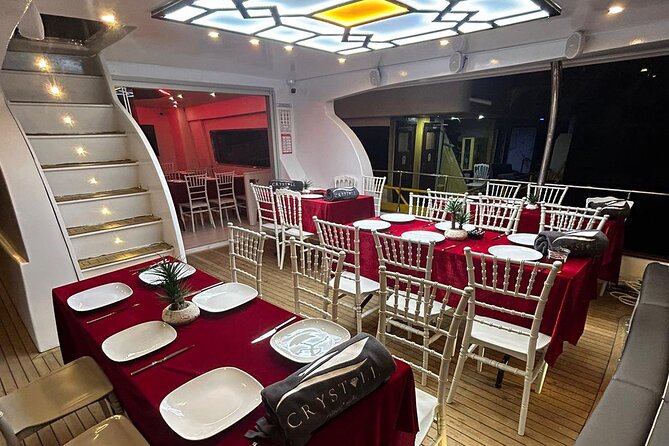 Istanbul Private Luxury Yacht on Bosphorus 25 Meter 82 Feet - Additional Services and Flexibility