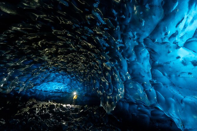 Jökulsárlón: Visit a Natural Blue Ice Cave - Authentic Experiences and Traveler Feedback