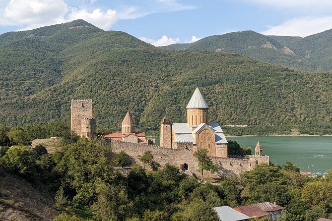Kazbegi Gudauri and Ananuri Mountains Private Day Trip - What Makes This Tour a Great Choice?  