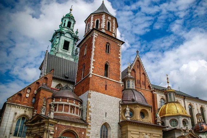 Krakow Expanded - Full Day Tour from Warsaw by private car - Wawel Castle and Cathedral: A Cultural Treasure Trove