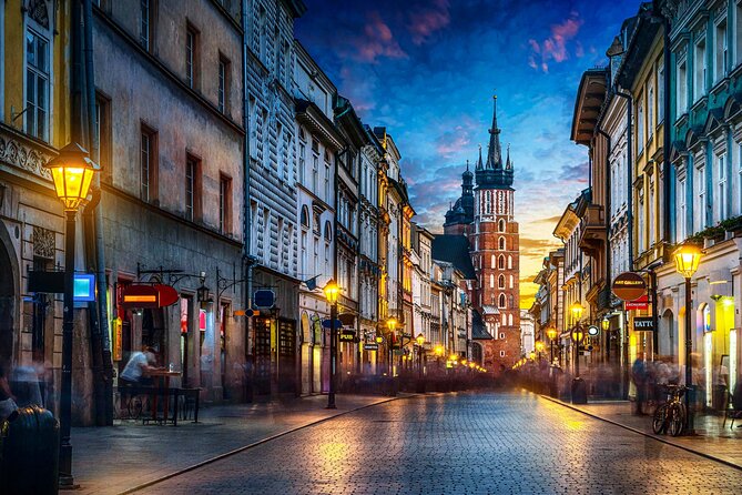 Krakow Walking Tour with Audioguide on Your Smartphone - Deep Dive into the Itinerary