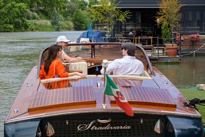 La Dolce Vita: Private Luxury Boat Ride in the Eternal City - Practical Tips for Booking & Enjoying Your Cruise
