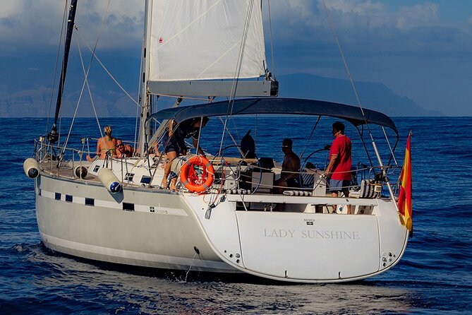 Lady Sunshine Luxury Boat Private Tour, 2, 4 or 8 hours - FAQ