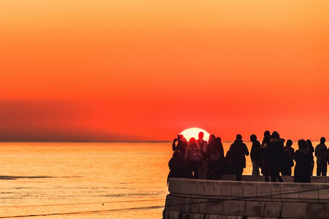 Lisbon Highlights Self guided scavenger hunt and Walking Tour - How the Itinerary Breaks Down