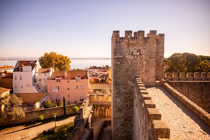 Lisbon Royal Views Small Group Tour with St George Castle Entry - A Complete Breakdown of the Experience