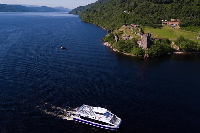 Loch Ness and Caledonian Canal 2-Hour Cruise from Dochgarroch - Exploring the Loch Ness and Caledonian Canal Cruise