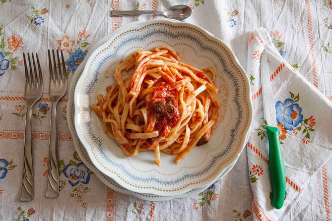 Lunch or dinner and cooking demo at a local home in Chieti - Who Is This Tour Best For?