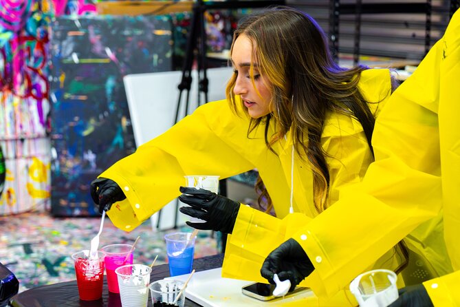 Make Your Own Art: Adults-Only Private Art Experience in Chicago - The Venue and Location