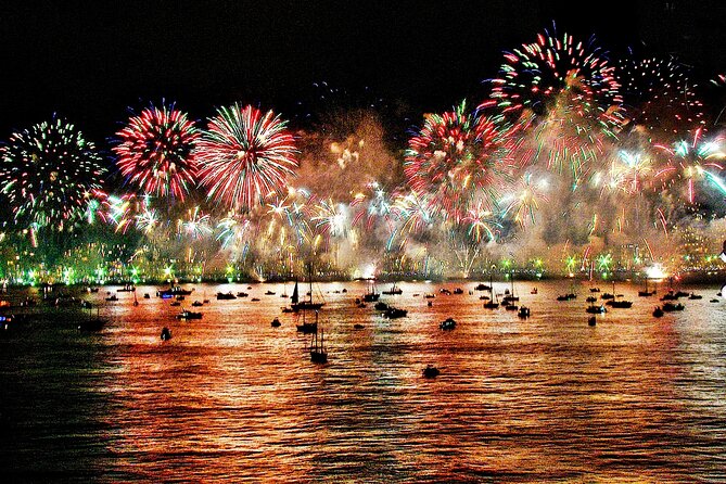 New Year's Eve on a Sailboat with Fireworks display in Lisbon - The Experience at a Glance