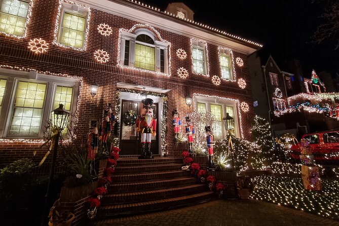 NYC: Dyker Heights Christmas Lights Express Hot Coco+Santa Cookie - What Our Reviewers Say