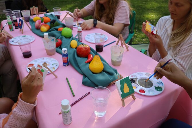 Paint Tiny Canvases in Forsyth Park - An In-Depth Look at the Forsyth Park Painting Workshop