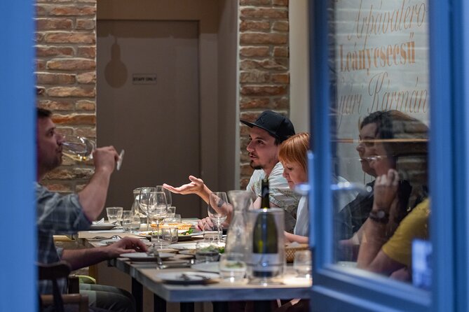 Palace District Evening Culinary, Wine, and History Walk - Practical Tips for Tour Participants