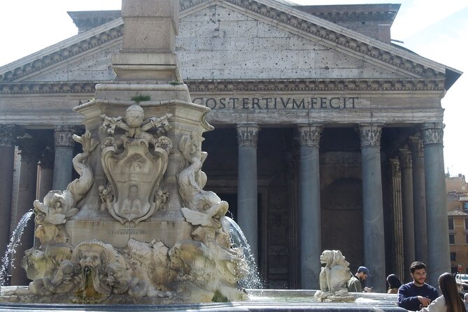 Pantheon, Rome's Iconic Ancient Temple Tour & St Ignatius Church - The Heart of the Experience: The Pantheon