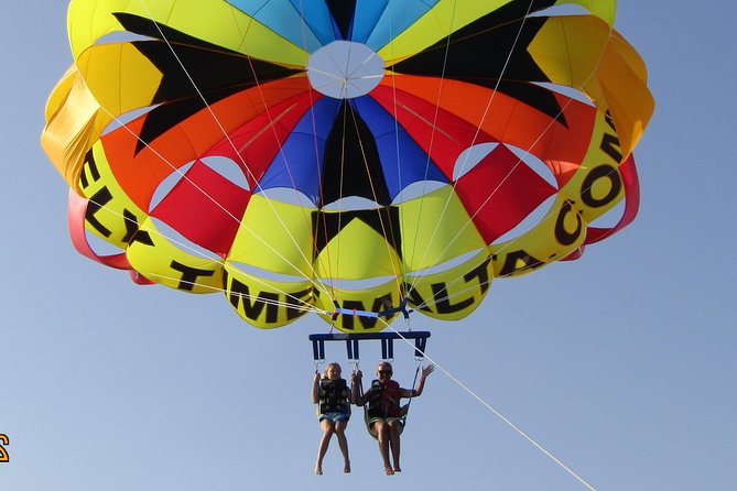 Parasailing Malta - Safety and Group Size