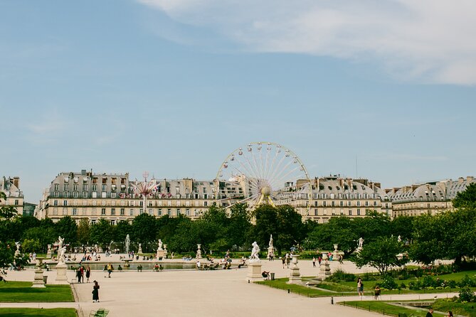 Paris Highlights with an LGBTQ Perspective Private Tour - The Itinerary in Detail