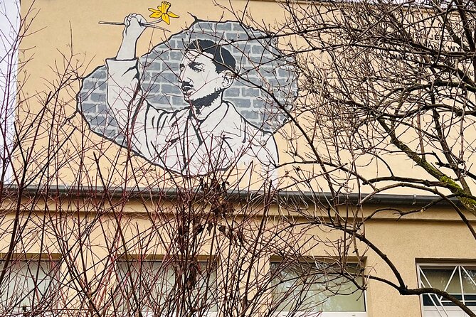 Past Meets Present in Warsaw's Jewish Ghetto - What to Expect from the Tour