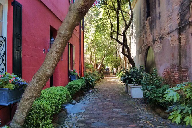 Philadelphia Walking Tour: A Lot of Colonial Nonsense - Who Should Book This Tour?